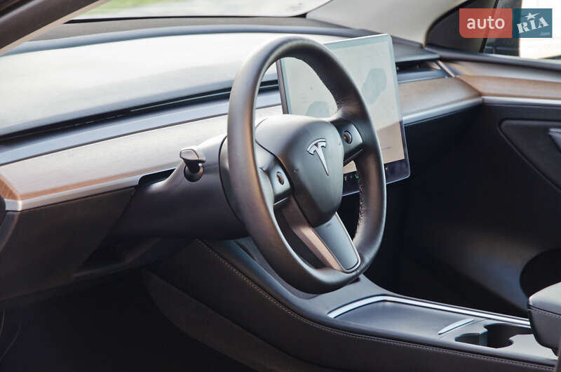Позашляховик / Кросовер Tesla Model Y 2022 в Києві