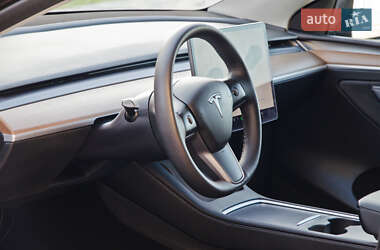 Позашляховик / Кросовер Tesla Model Y 2022 в 