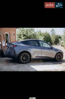 Позашляховик / Кросовер Tesla Model Y 2023 в 