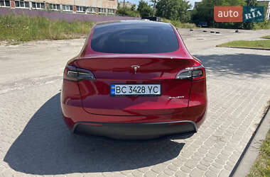 Внедорожник / Кроссовер Tesla Model Y 2024 в 