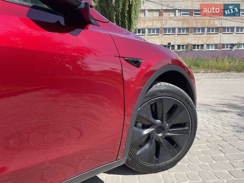 Внедорожник / Кроссовер Tesla Model Y 2024 в Львове