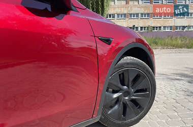 Внедорожник / Кроссовер Tesla Model Y 2024 в 