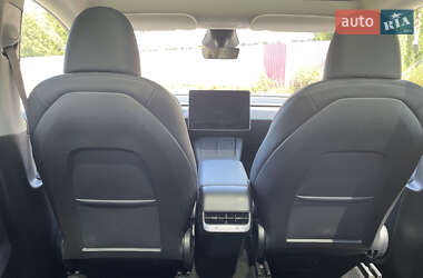 Внедорожник / Кроссовер Tesla Model Y 2024 в Львове