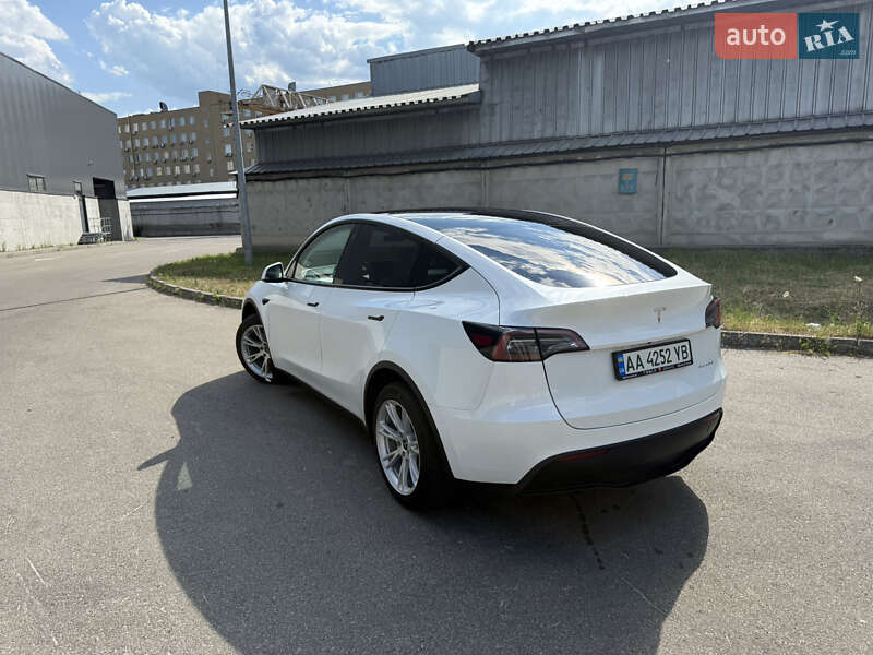 Внедорожник / Кроссовер Tesla Model Y 2022 в Киеве фото 4 Внедорожник / Кроссовер Tesla Model Y 2022 в Киеве