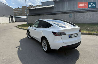 Внедорожник / Кроссовер Tesla Model Y 2022 в 