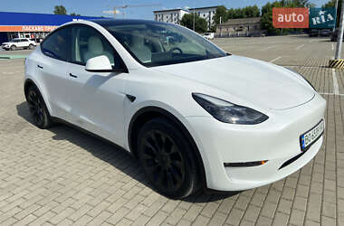 Позашляховик / Кросовер Tesla Model Y 2022 в 