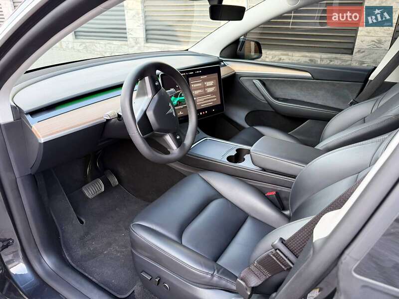 Внедорожник / Кроссовер Tesla Model Y 2024 в Хмельницком