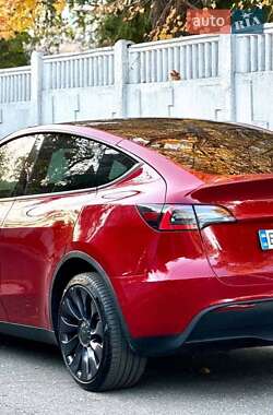 Внедорожник / Кроссовер Tesla Model Y 2021 в 
