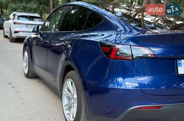 Позашляховик / Кросовер Tesla Model Y 2021 в 