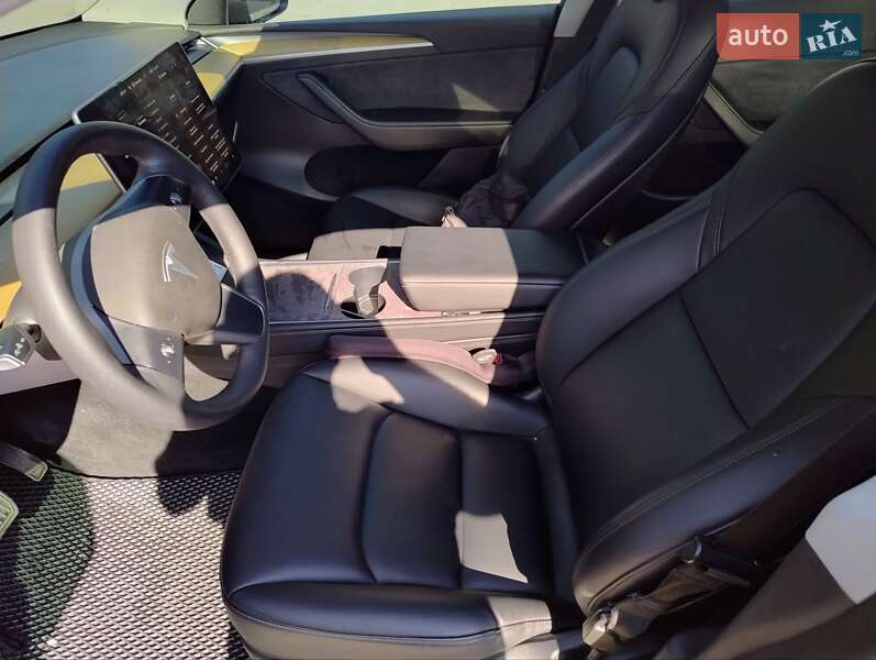 Внедорожник / Кроссовер Tesla Model Y 2022 в Новомосковске