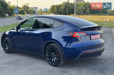 Позашляховик / Кросовер Tesla Model Y 2022 в 