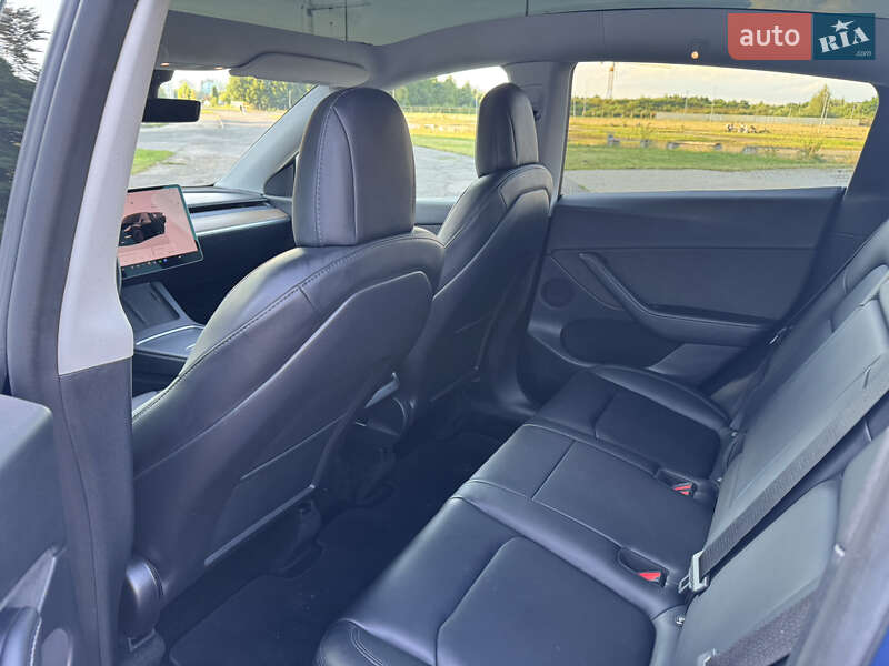 Позашляховик / Кросовер Tesla Model Y 2022 в Львові
