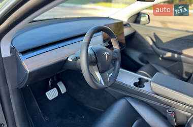 Позашляховик / Кросовер Tesla Model Y 2021 в 