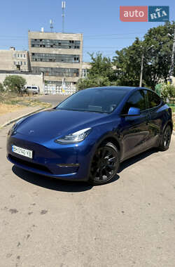 Позашляховик / Кросовер Tesla Model Y 2022 в 