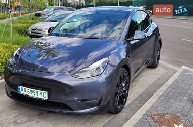 Внедорожник / Кроссовер Tesla Model Y 2022 в 