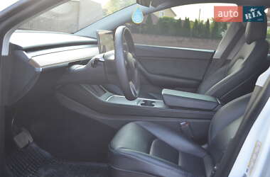 Внедорожник / Кроссовер Tesla Model Y 2021 в 