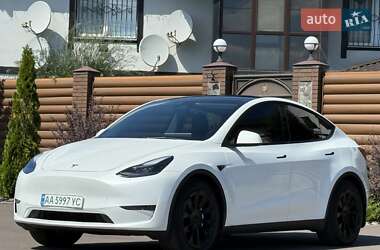Позашляховик / Кросовер Tesla Model Y 2022 в 