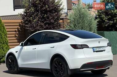 Позашляховик / Кросовер Tesla Model Y 2022 в 