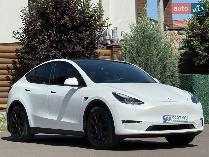 Позашляховик / Кросовер Tesla Model Y 2022 в Києві