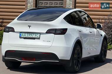 Позашляховик / Кросовер Tesla Model Y 2022 в 