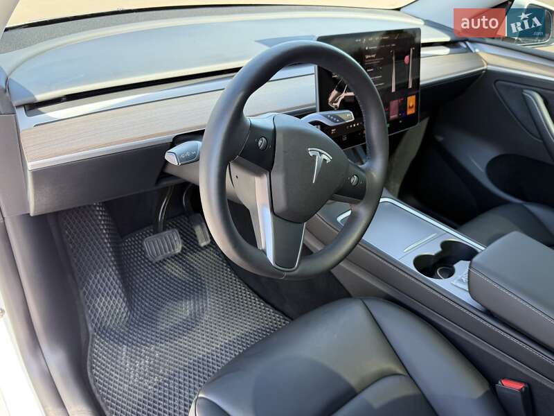 Позашляховик / Кросовер Tesla Model Y 2022 в Києві
