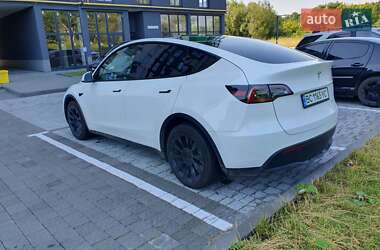 Внедорожник / Кроссовер Tesla Model Y 2021 в 