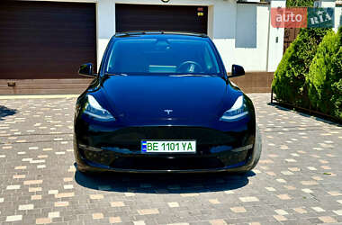 Позашляховик / Кросовер Tesla Model Y 2022 в 