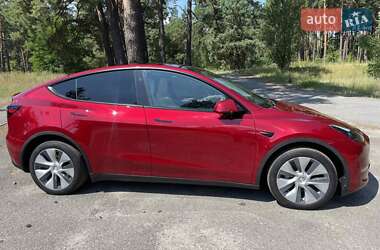 Позашляховик / Кросовер Tesla Model Y 2024 в 