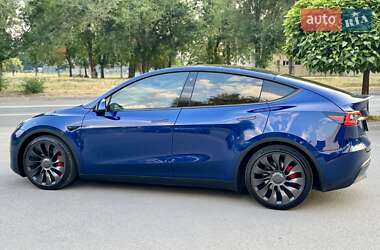 Позашляховик / Кросовер Tesla Model Y 2022 в 