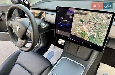 Позашляховик / Кросовер Tesla Model Y 2022 в 