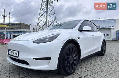 Позашляховик / Кросовер Tesla Model Y 2022 в Чернівцях