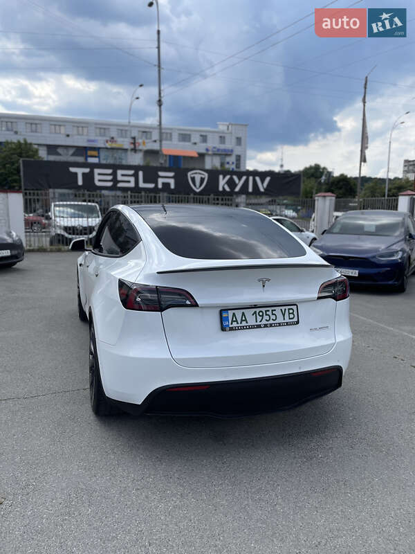Позашляховик / Кросовер Tesla Model Y 2022 в Києві
