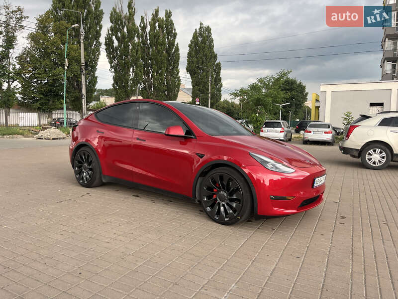 Внедорожник / Кроссовер Tesla Model Y 2021 в Виннице