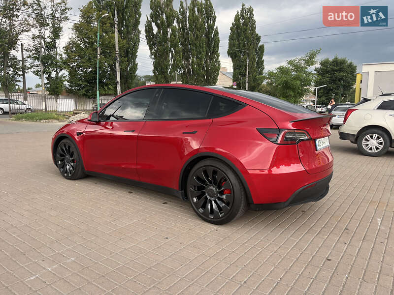 Внедорожник / Кроссовер Tesla Model Y 2021 в Виннице