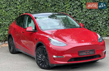 Позашляховик / Кросовер Tesla Model Y 2023 в 