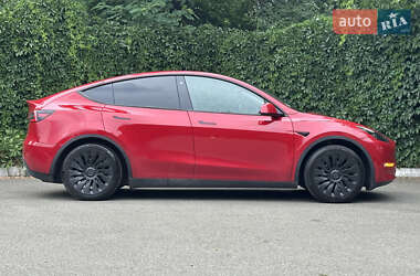 Позашляховик / Кросовер Tesla Model Y 2023 в 