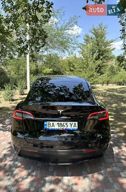 Внедорожник / Кроссовер Tesla Model Y 2023 в 