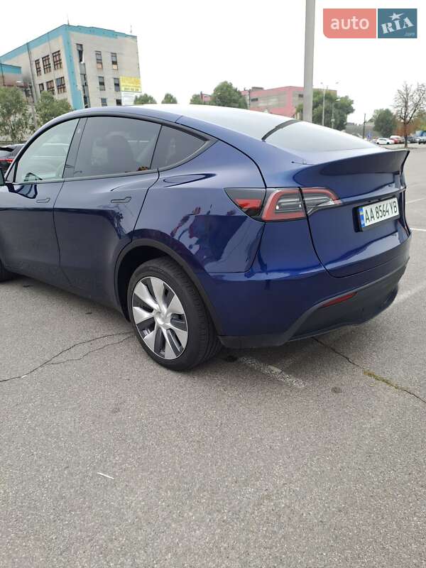 Позашляховик / Кросовер Tesla Model Y 2023 в Києві