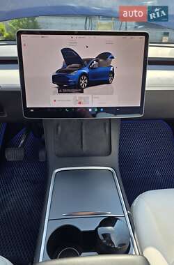 Внедорожник / Кроссовер Tesla Model Y 2023 в 