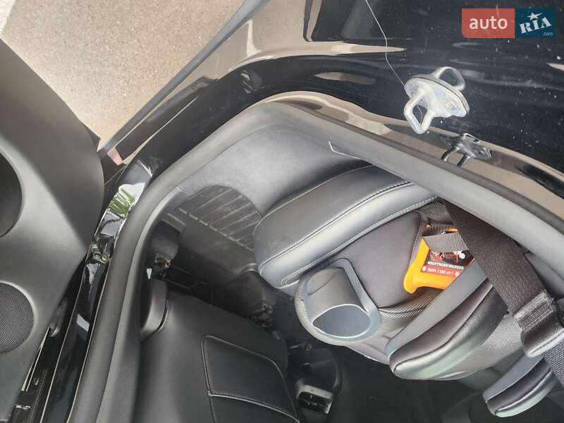 Внедорожник / Кроссовер Tesla Model Y 2022 в Киеве