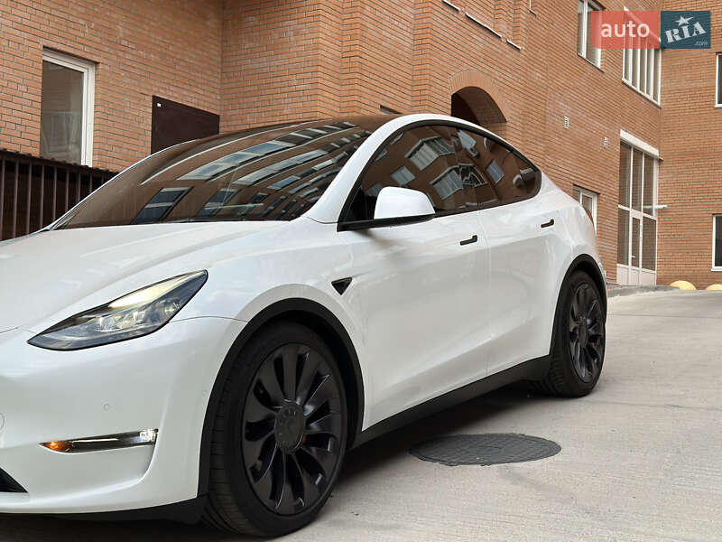 Позашляховик / Кросовер Tesla Model Y 2021 в Білій Церкві
