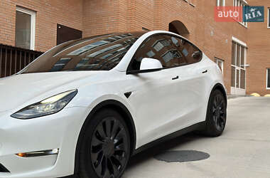 Позашляховик / Кросовер Tesla Model Y 2021 в 