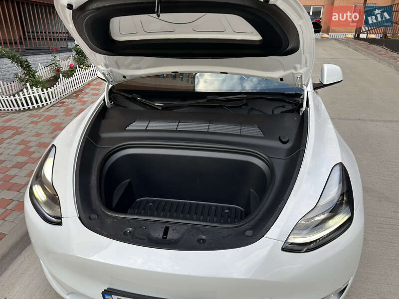 Позашляховик / Кросовер Tesla Model Y 2021 в Білій Церкві