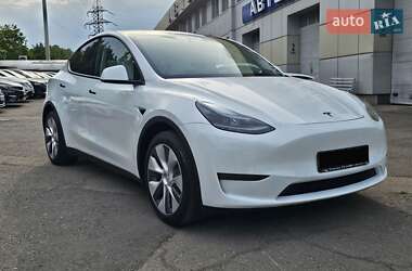 Позашляховик / Кросовер Tesla Model Y 2023 в 