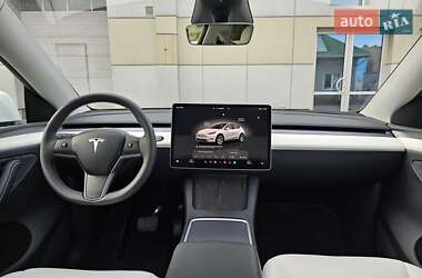 Позашляховик / Кросовер Tesla Model Y 2023 в 