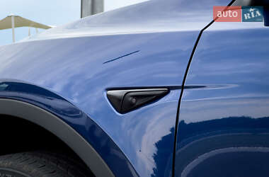 Внедорожник / Кроссовер Tesla Model Y 2022 в 