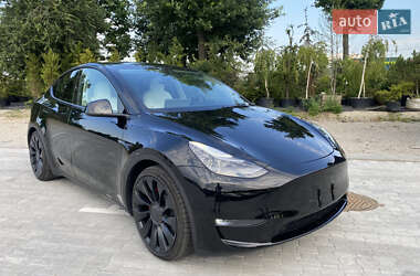 Внедорожник / Кроссовер Tesla Model Y 2023 в Киеве