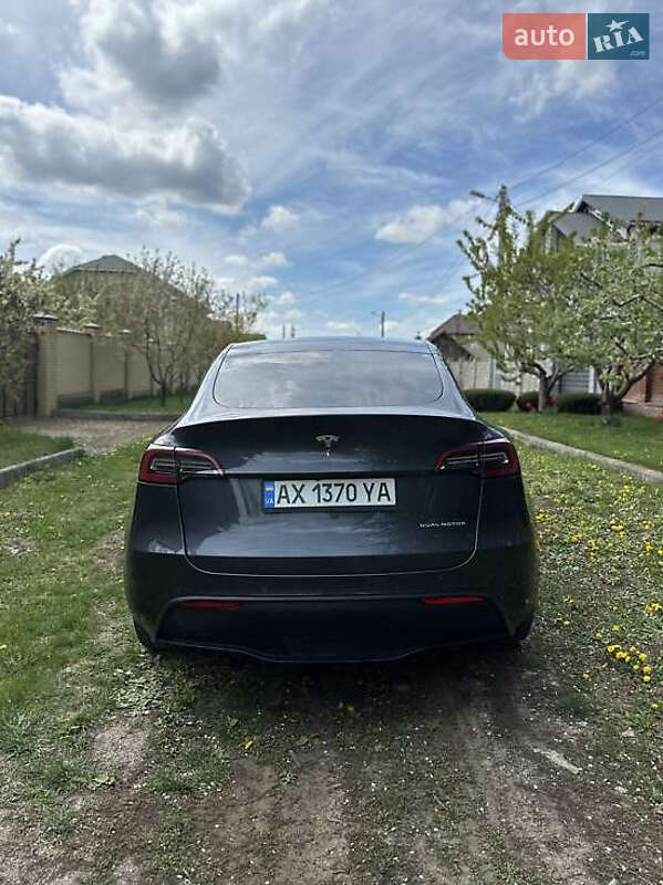 Позашляховик / Кросовер Tesla Model Y 2021 в Києві
