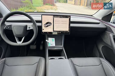 Внедорожник / Кроссовер Tesla Model Y 2025 в 