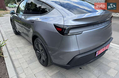 Внедорожник / Кроссовер Tesla Model Y 2025 в 